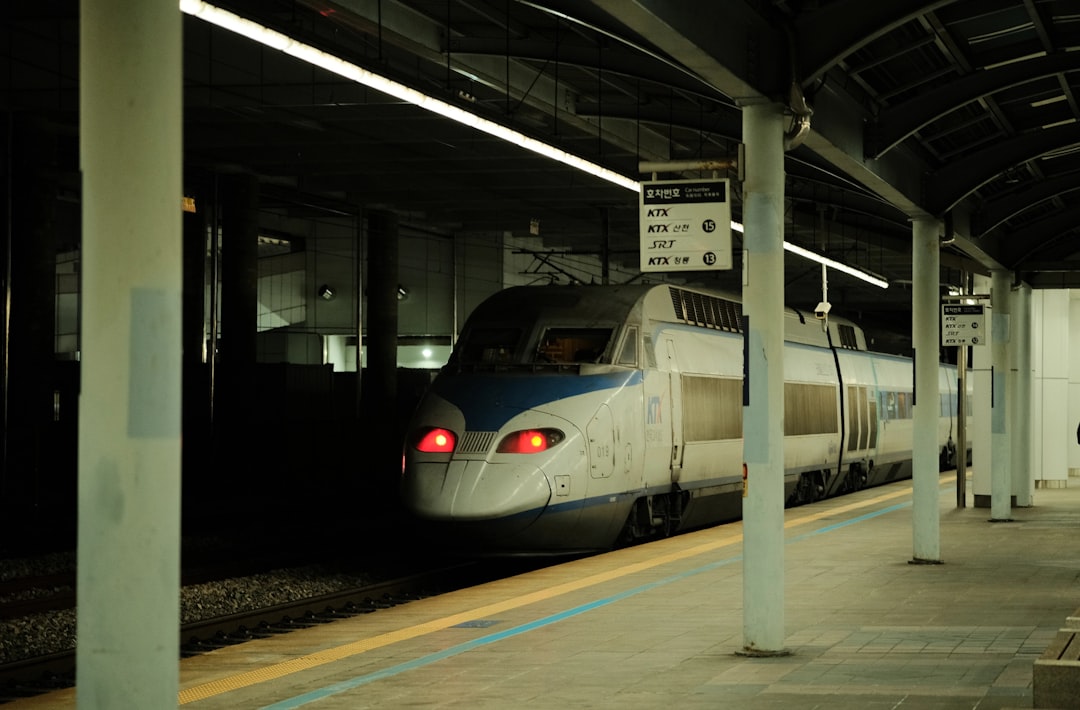 2026 추석 KTX 잔여석과 취소표 확인을 위한 대전역 열차 이미지